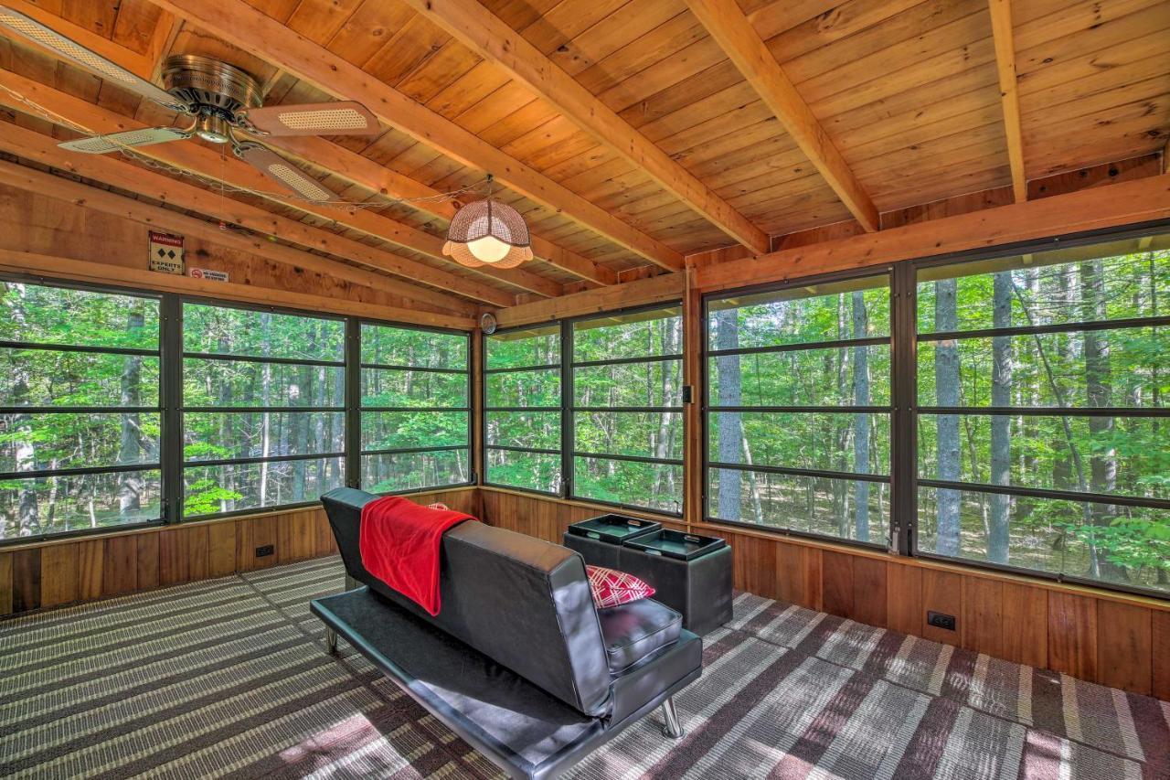 Cozy Adirondacks Cabin Walk To Lake Eaton! Jay Экстерьер фото